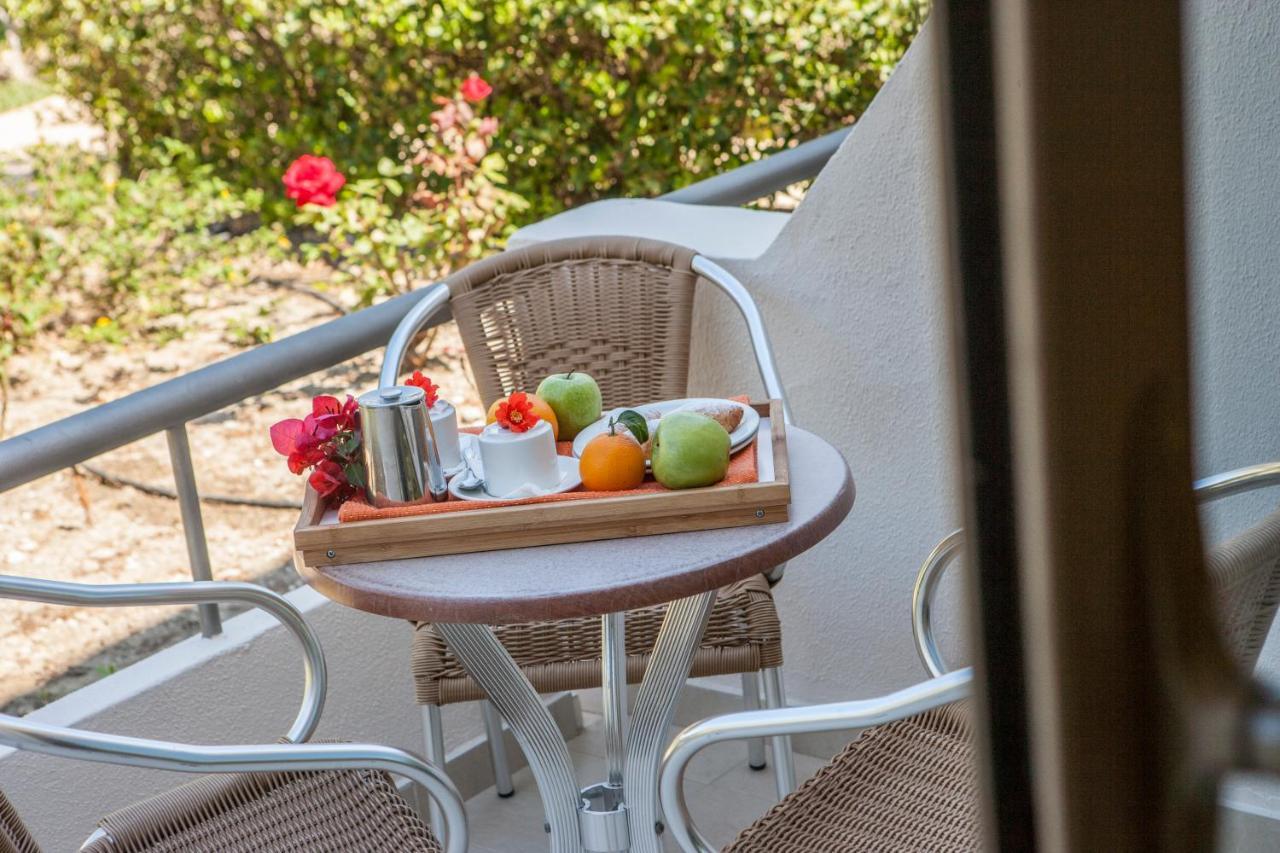 יאליסוס Ialyssos Bay Hotel מראה חיצוני תמונה